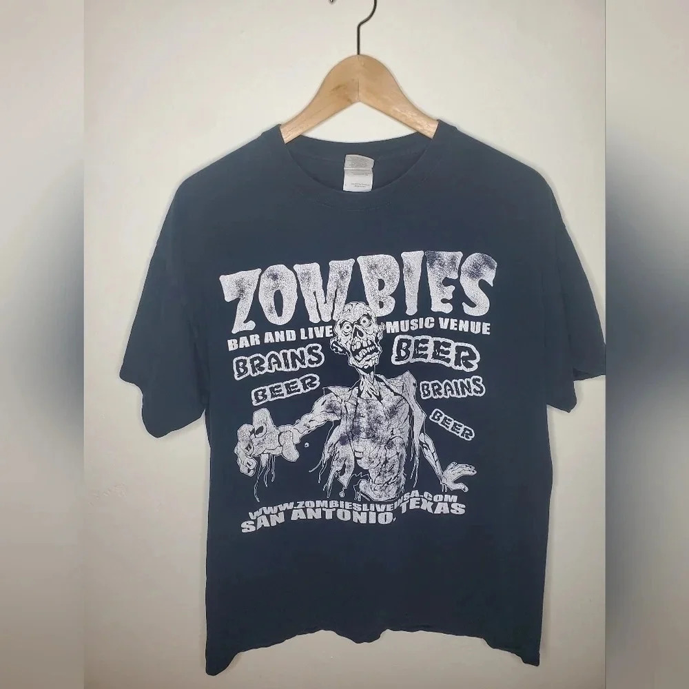 Zombie Bar San Antonio TX Graphic Tee‎ Size L